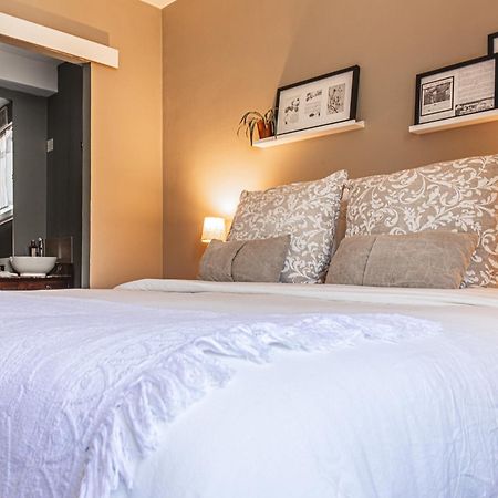 La Petite Auberge De Virginie Bédouès Exterior foto