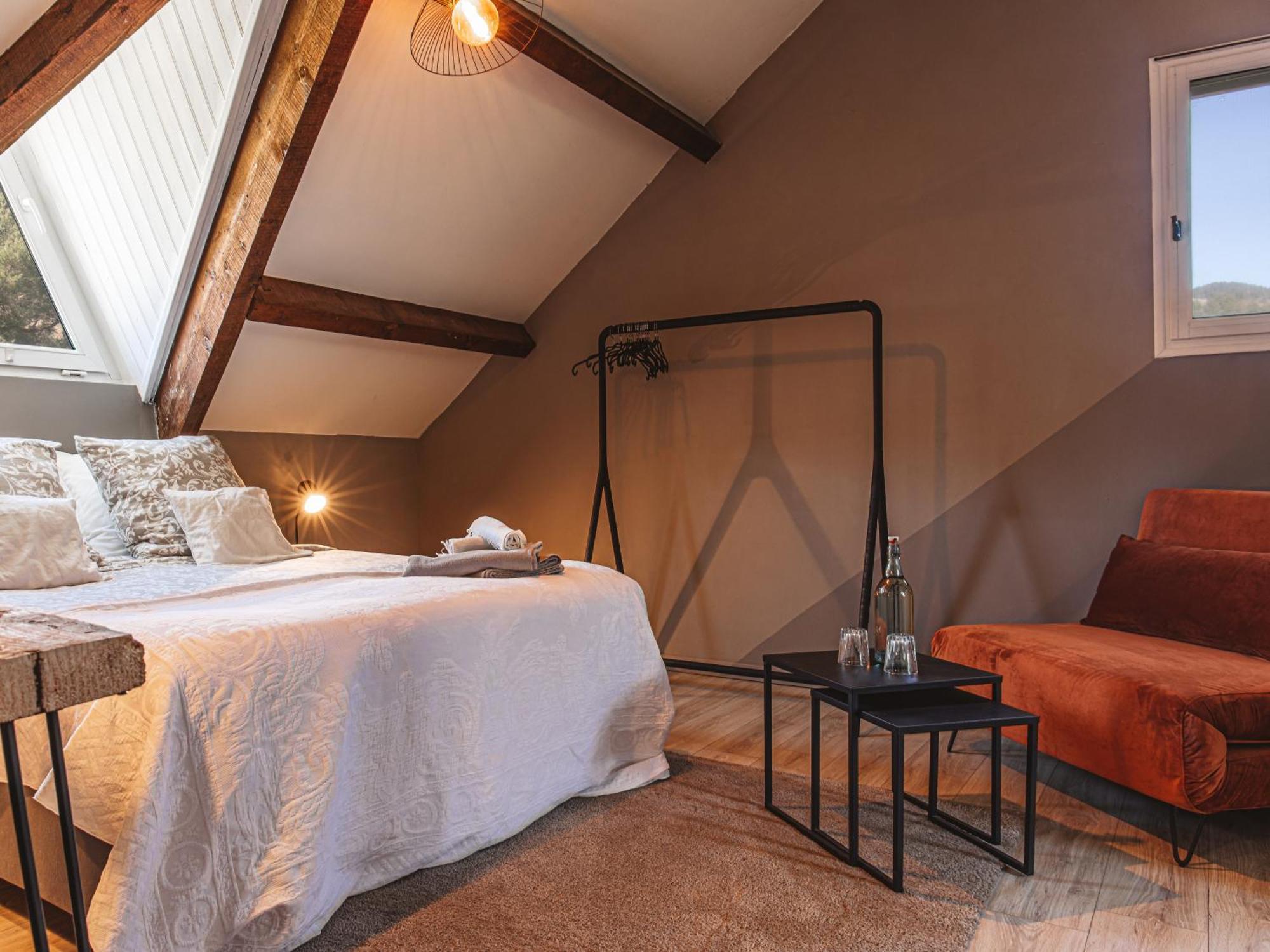 La Petite Auberge De Virginie Bédouès Exterior foto